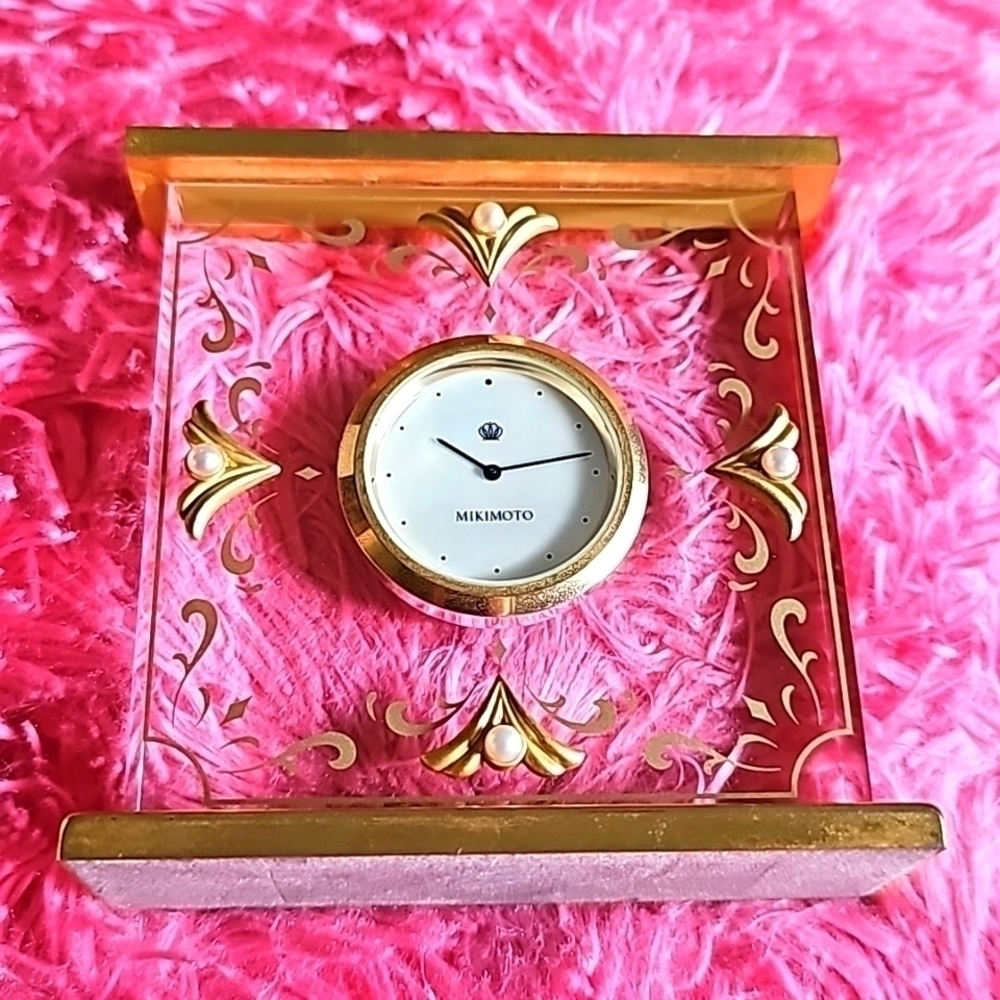 MIKIMOTO TABLE CLOCK